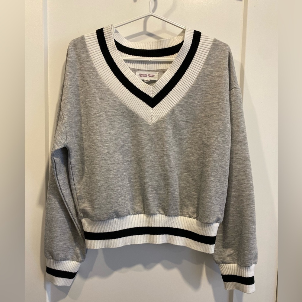 Grey sweater